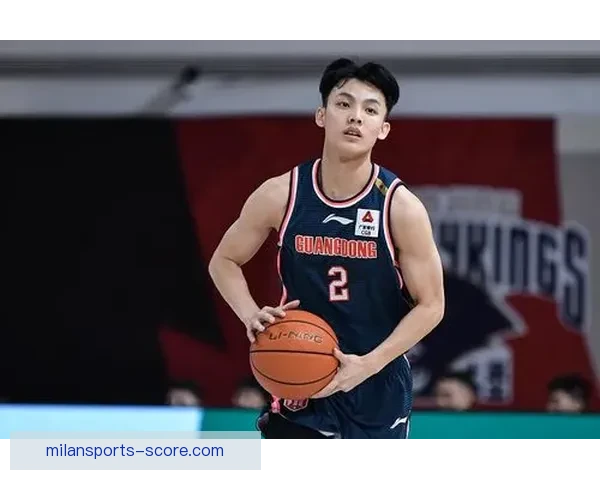 状元热门遭绝杀泪洒赛场反复直言太痛苦27分8篮板却难掩低效表现